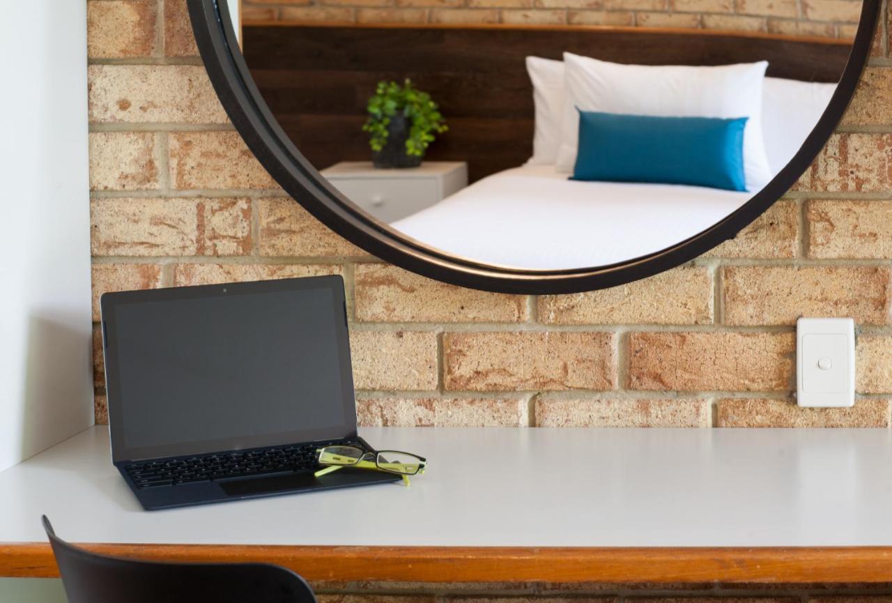 Sunshine Coast Motor Lodge Woombye Dış mekan fotoğraf